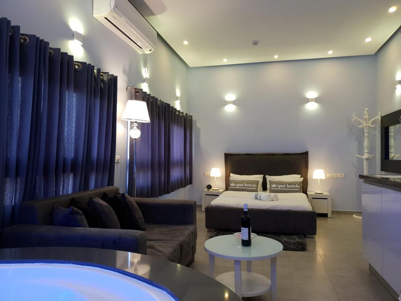 Spat Hotel Aszdod Zewnętrze zdjęcie