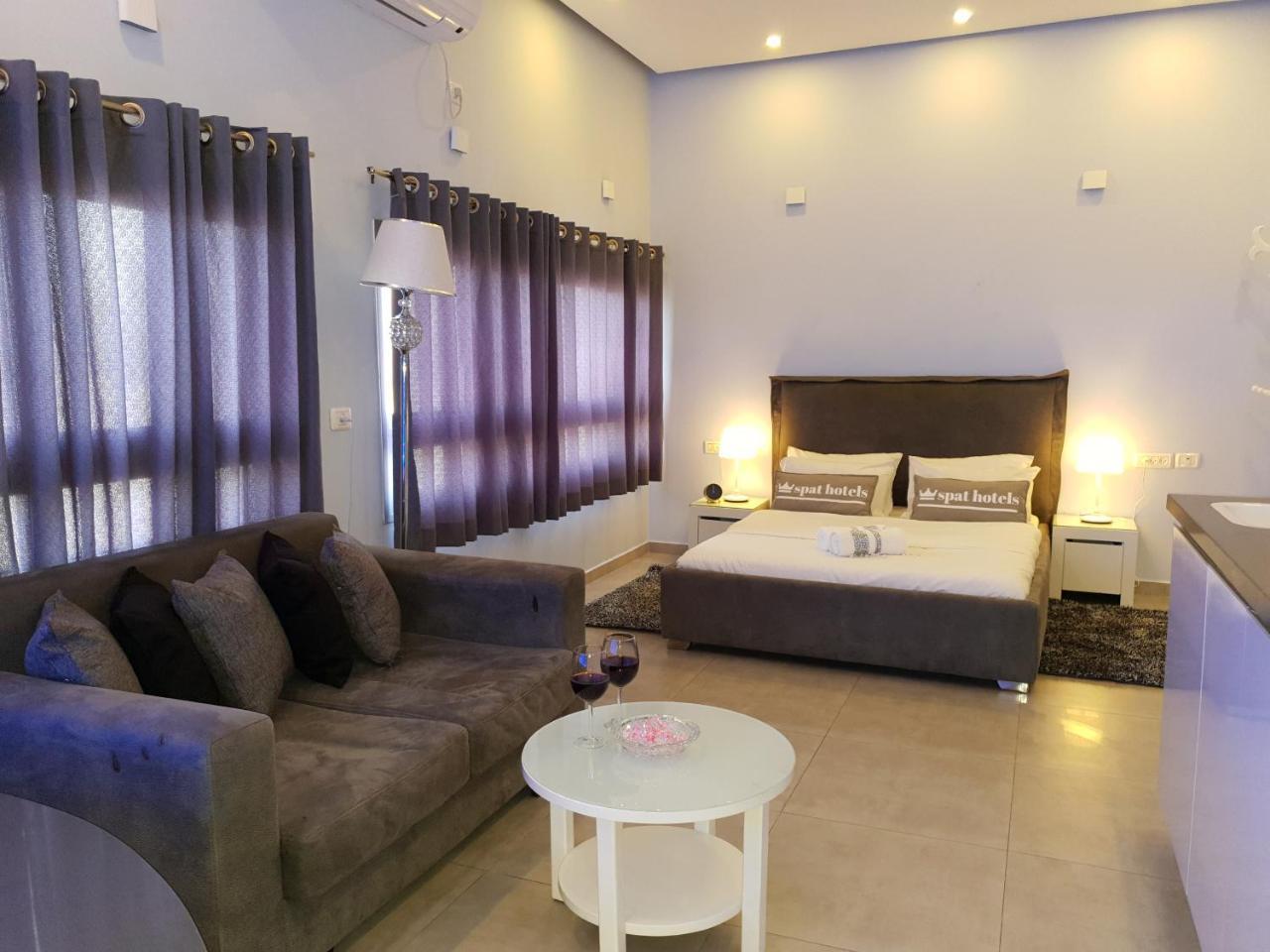 Spat Hotel Aszdod Zewnętrze zdjęcie